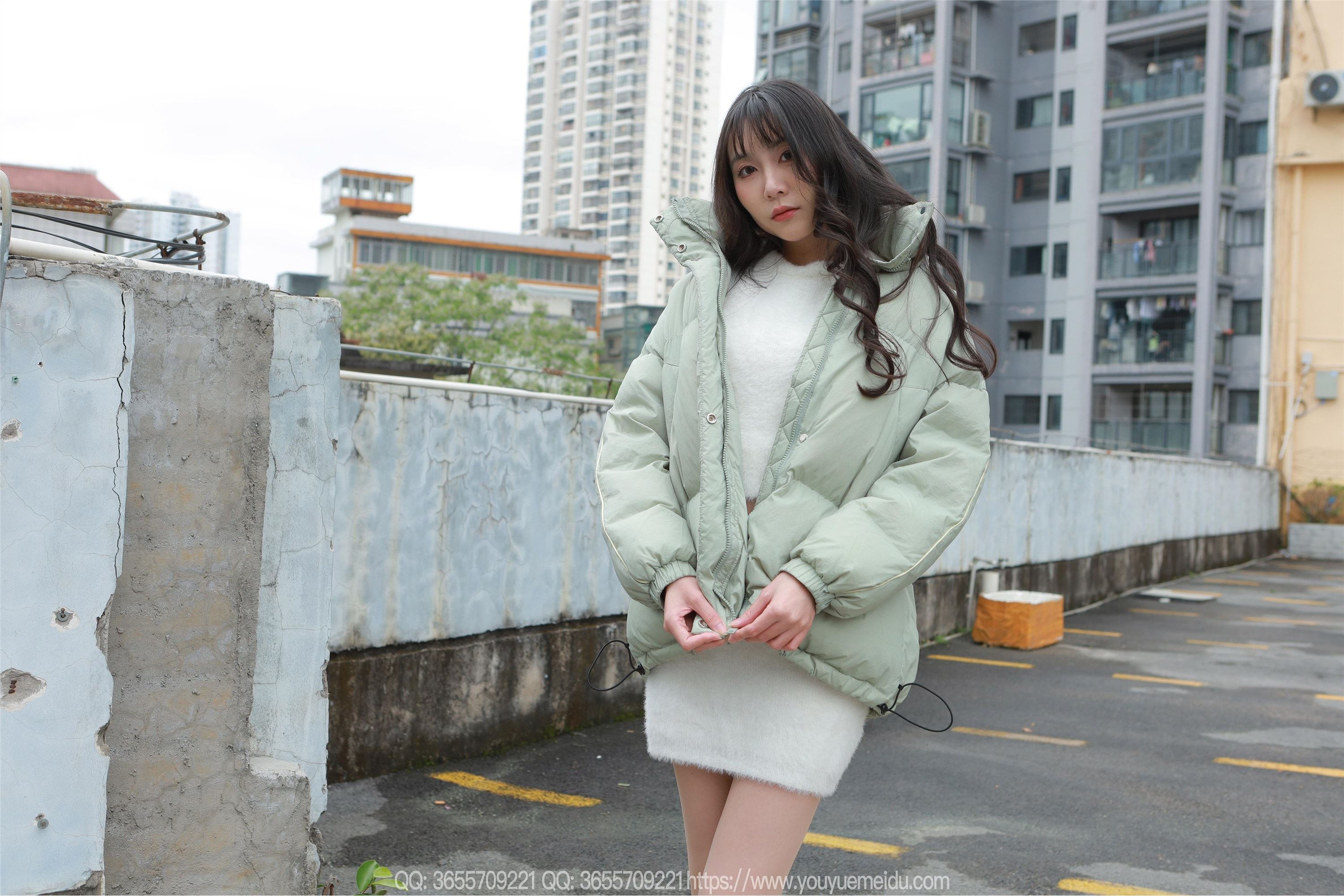 IESS异思趣向  2025.04.02 丝享家 2017 团团《长靴包臀裙（上）》